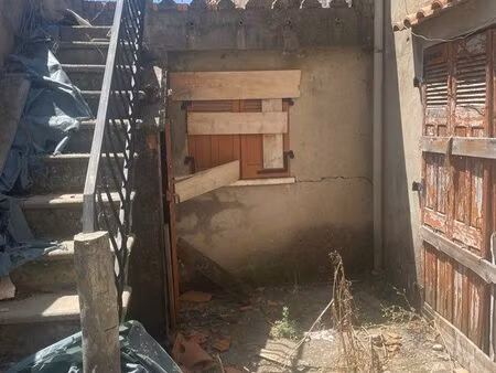 vend maison de village