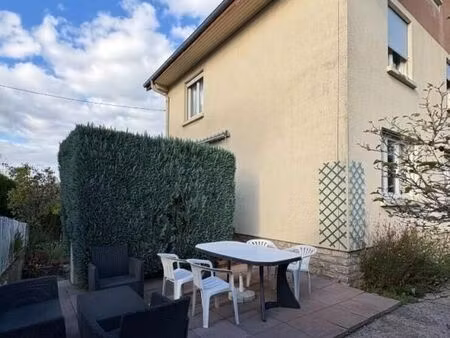 château 6 pièces 113 m²