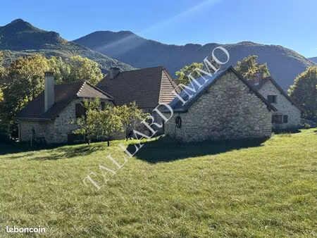 ferme 12 pièces 400 m²