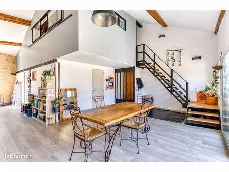 immeuble 6 pièces 180 m²