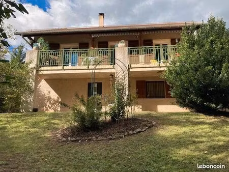 maison d'exception quartier résidentiel verdoyant