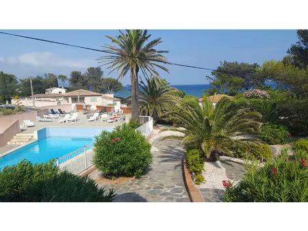 nouveauté studio meublé avec vue mer à deux pas des plages de saint-aygulf