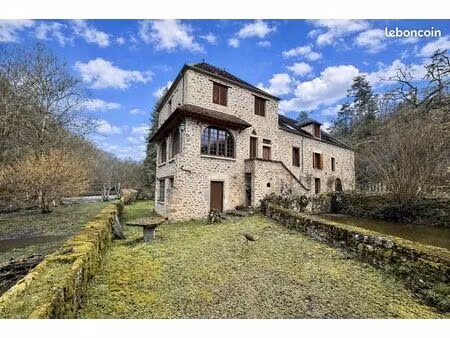 propriété 12 pièces 230 m²