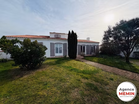 maison 4 chambres centre-ville brétignolles