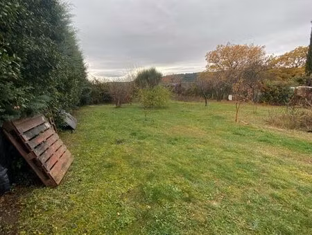 terrain non viabilisé lumineux et calme