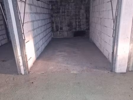 parking/box neuilly-sur-marne