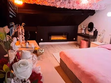 chambre à thème/loveroom vendue clé en main