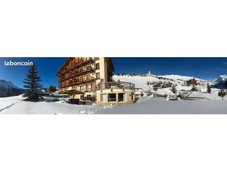 rare : appartement rénové 250m2 avec jardin saint-véran