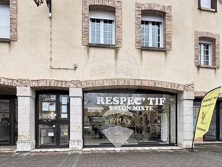 commerce coiffure 58 m²