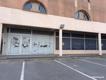 local commercial 55 m² tous commerces ancien lidl