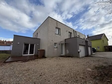 maison 6 pièces 153 m²