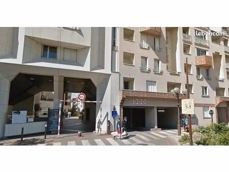 parking sécurisé  coeur d'enghien-les bains