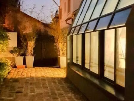 vente appartement atypique avec local commercial