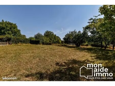 terrain 735 m² camboulazet