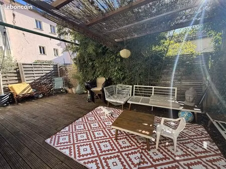 appartement 6 pièces 80 m²