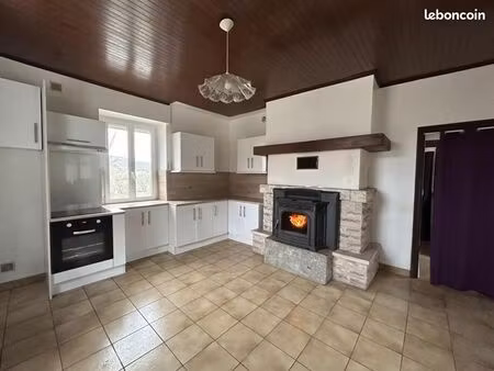 maison de village 3 pièces 65 m²
