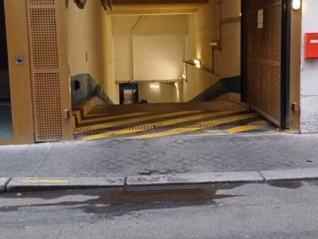 grand parking 20m2sécurisé dans immeuble rue des sablons 75016 100m de place de mexico