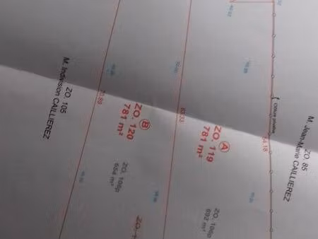 vends terrain a faire à bâtir