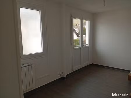 les andelys  particulier loue appartement t1