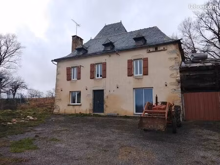 ? corps de ferme avec 1 5 hectare attenant – maison 125 m² – la fouillade