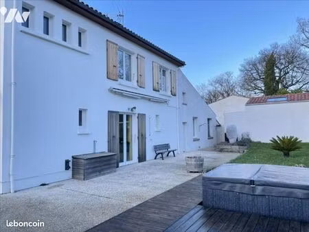 maison 6 pièces 144 m²