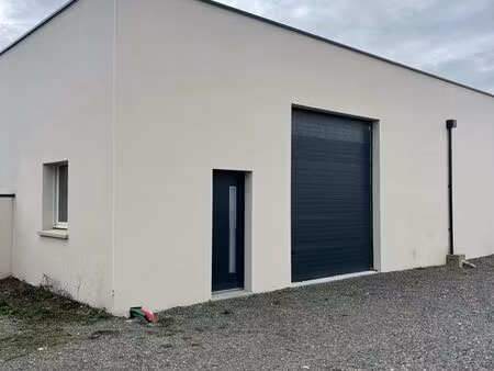 loue local de stockage ou commercial