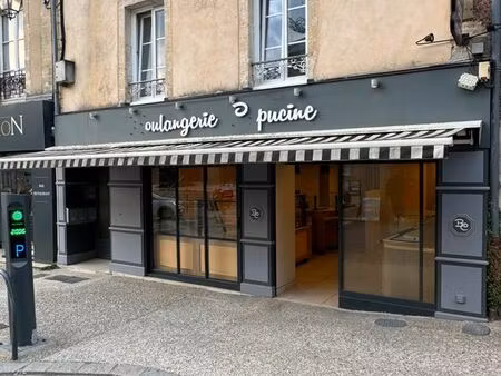 particulier loue une surface commerciale  centre ville