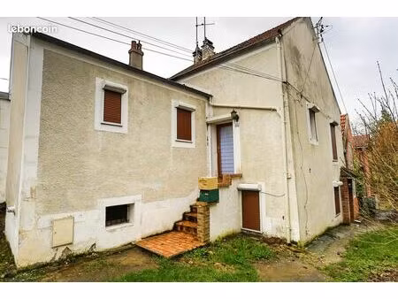 maison 4 pièces 85 m²