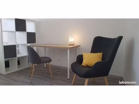 beau studio pour étudiant