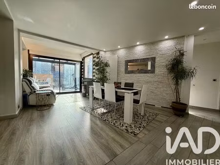 propriété 4 pièces 91 m²