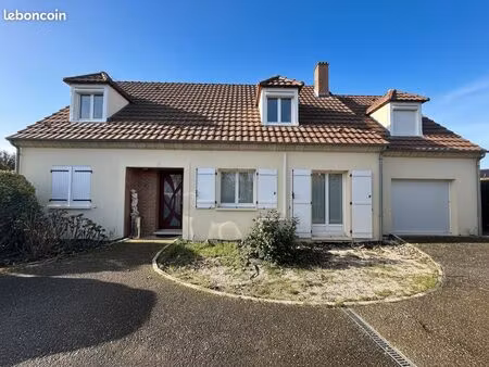 maison 6 pièces 155 m²