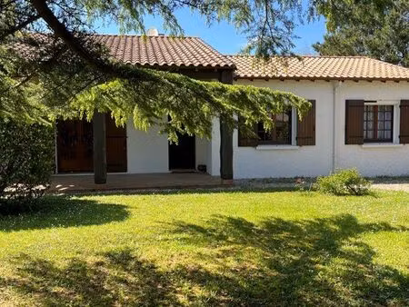 maison 115 m2 terrain 1300m2 2 garages plus cuisine d’été 50 m2