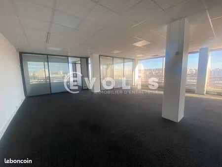 bureaux 225 m²