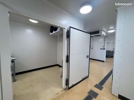 local 265 m² aigrefeuille d aunis