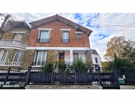 maison 5 pièces 93 m²