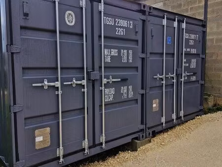 garage / box de stockage / containers à louer