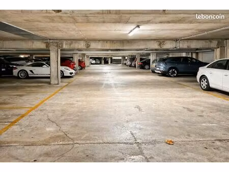 parking/box 12 m² maisons alfort