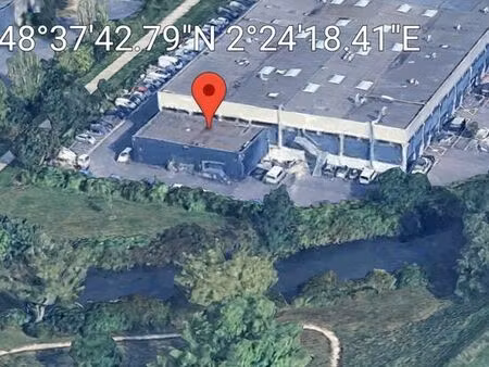 urgent à louer local professionnel 385 m² tout confort (dont 190m² mezzanine)