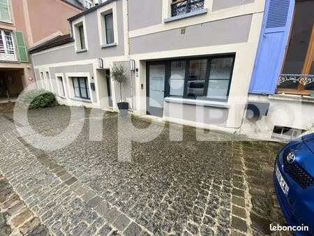 local d'activité 62 m²