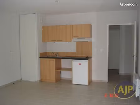 studio 1 pièce 35 m²