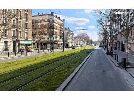 local commercial 93 m² st denis