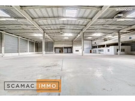 local industriel 2 400 m²