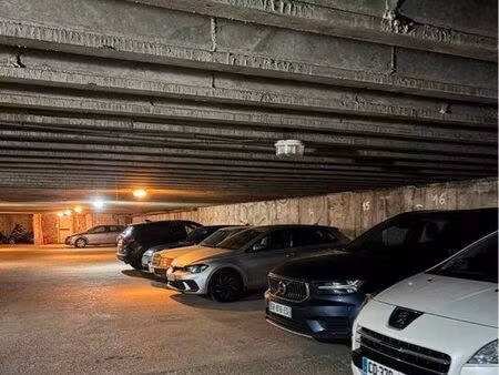 lot de 8 places de parking à vendre