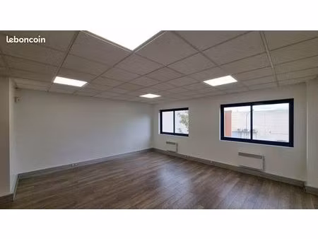 bureaux 34 m² lisses