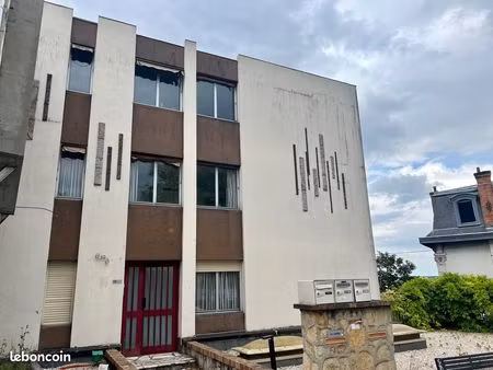 local 73 m² juvisy-sur-orge