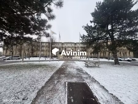 bureaux 889 m² saint-aubin