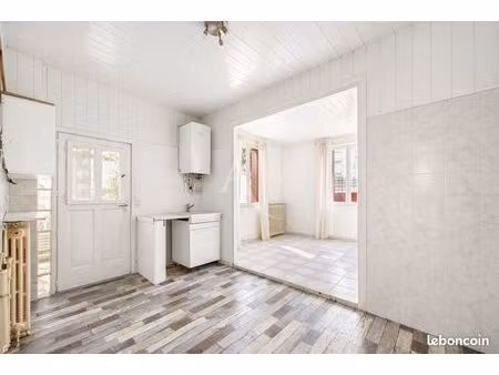 pavillon 6 pièces 109 m²