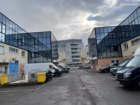 bureaux 51 m² alfortville
