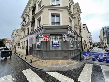 local commercial 77 m²