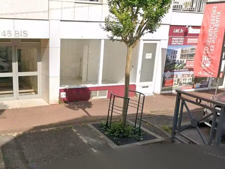 local commercial (boutique ou bureau)